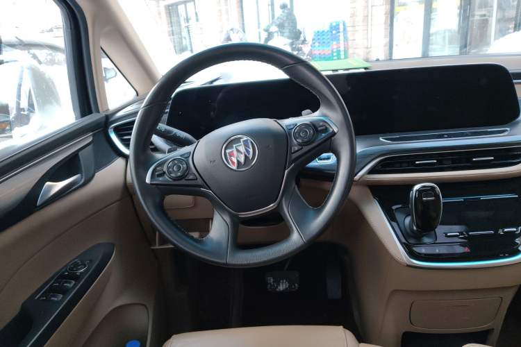 Used Buick GL8 2020 ES Land Cruiser 653T Luxury Model