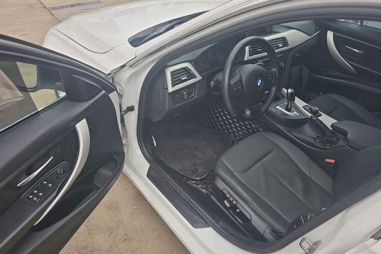 TDK.VehicleDetails.img