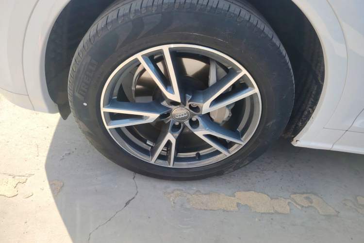 Used Audi Q5L 2020 Updated 40 TFSI Prestige Fashion Edition
