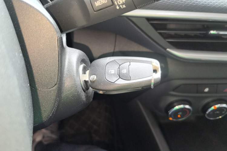 Used Chevrolet Trax 2021 325T Automatic Sport Edition China VI Standard