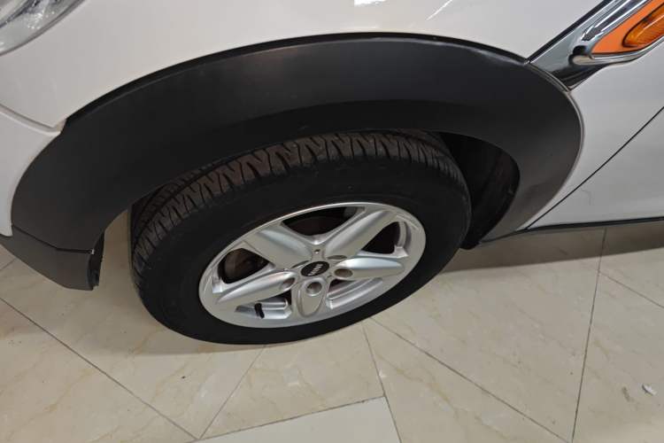 Used  Countryman 2011 1.6L ONE
