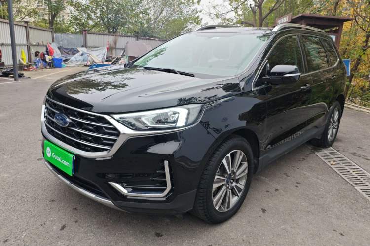 Used Ford Edge 2022 PLUS EcoBoost 245 Four-Wheel Drive Platinum Edition 7-Seater
