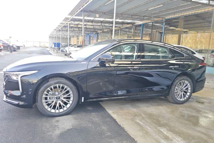 Used Bestune B70 2025 Dragon Edition 1.5T Enjoyment Model
