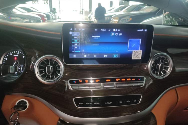 Used Mercedes-Benz Vito 2021 2.0T Business Version 7 Seats
