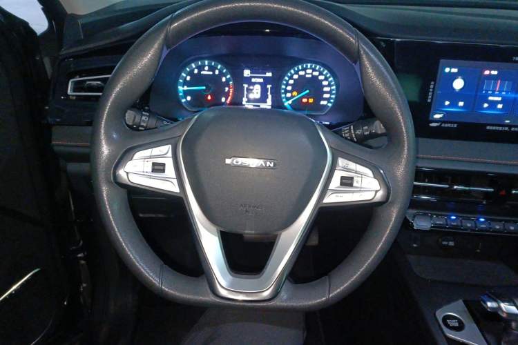 Used Oshan X7 PLUS 2022 1.5T Blue Whale Edition Automatic Luxury 7-Seater
