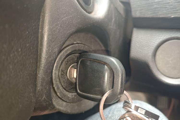 Used Baojun 310 2016 1.2L manual Comfort trim level
