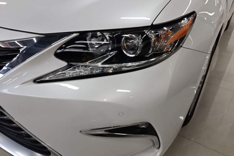 Used Lexus ES 2015 200 Elite Edition
