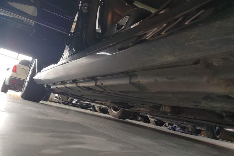 Used Mercedes-Benz R-Class 2017 R 320 4MATIC Business Edition Prestige Model
