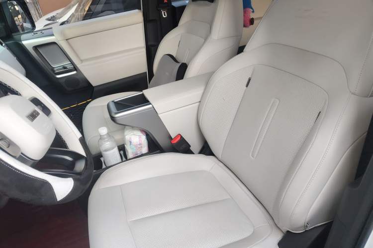 Used  V23 2025 401 Two-Wheel Drive Intelligent Driving Version