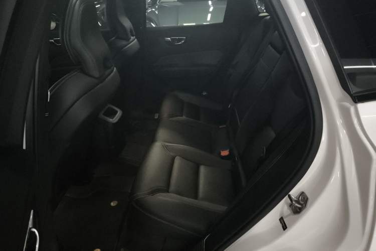 Used Volvo XC60 New Energy 2021 T8 E-Drive Hybrid Smart & Dynamic Edition