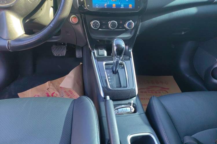 Used Nissan Sylphy 2019 1.6XV CVT Smart Connect Luxury Edition China VI Standard
