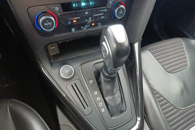 Used Ford Focus 2017 Sedan 1.6L Automatic Fashion Edition Smart Drive Version