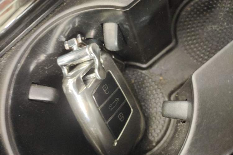 Used Volkswagen Passat 2022 330TSI Elite Edition Custom Version
