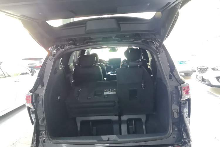 Used Toyota Sienna 2021 2.5L Hybrid Premium Edition