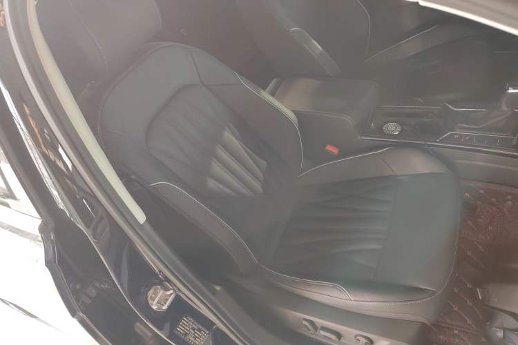 Used Volkswagen Passat 2023 Restyled 330TSI Starry Luxury Edition
