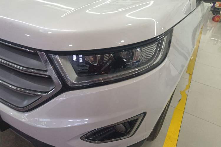 Used Ford Edge 2018 EcoBoost 245 Two-Wheel-Drive Titanium 7-Seater China VI Standard
