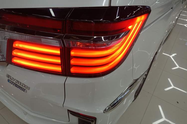 Used Honda Elysion 2019 2.0L Hybrid Luxury Edition