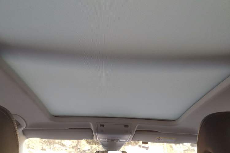 Used Volkswagen Tayron 2023 300TSI Two-Wheel-Drive Luxury Plus Advanced Edition
