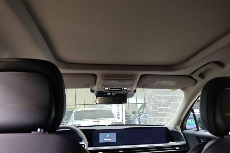 Used Lincoln Corsair 2023 2.0T Two-Wheel Drive Luxury Edition
