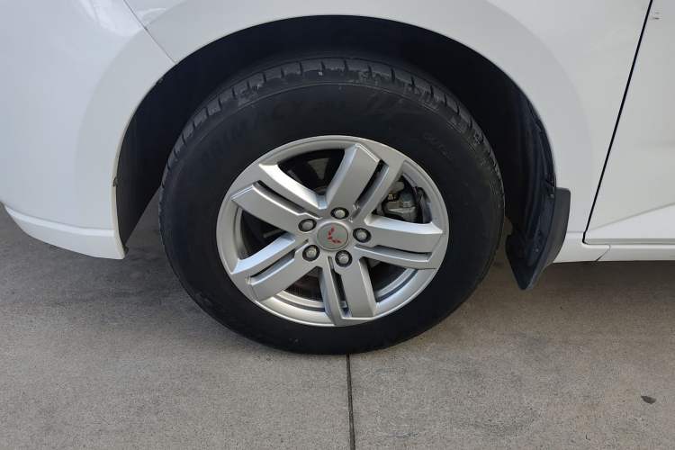 Used Wuling Hongguang PLUS 2020 1.5L Manual Comfort 7-Seater
