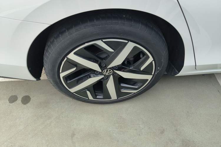 Used Volkswagen Lamando 2024 Lavida L 280TSI DSG Cool & Spicy Edition