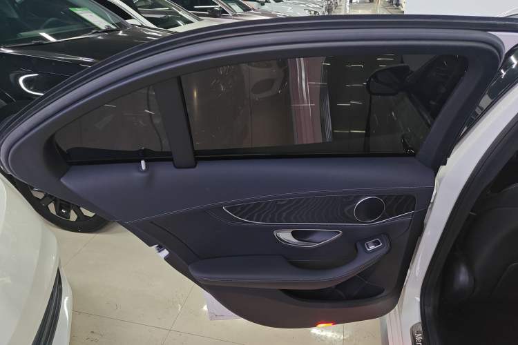 Used Mercedes-Benz C-Class 2017 Facelift C 200 L Sport Edition
