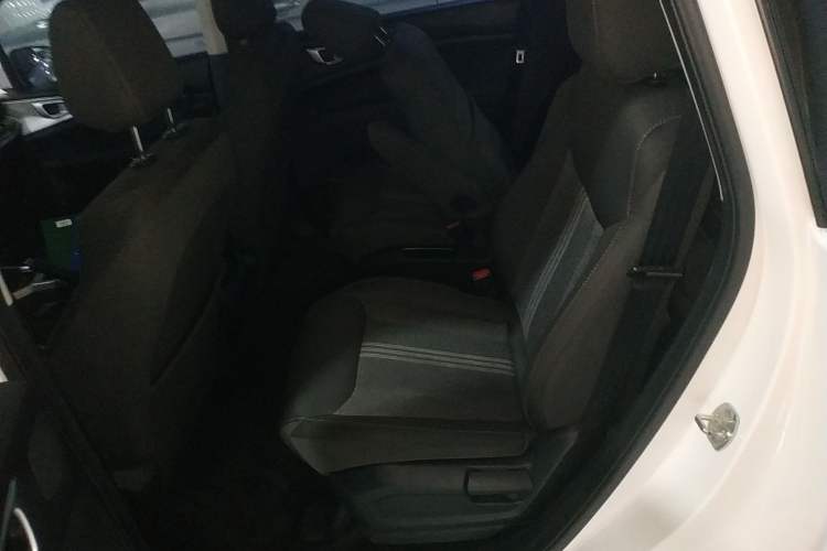 Used Wuling Jiachen 2022 1.5L Manual Enjoyment Elite Model
