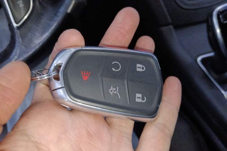 Used Cadillac XT5 2018 25T Luxury Model