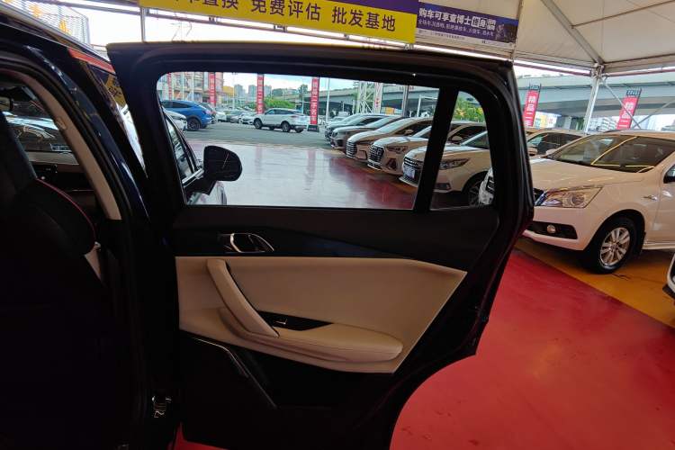 Used Lynk & Co 06 2020 1.5T YAO Halo
