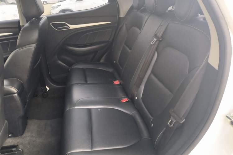 Used MG ZS 2018 1.5L Automatic Luxury Edition China V Standard
