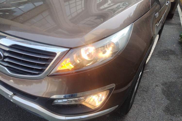 Used Kia Sportage R 2014 2.0L Automatic Two-Wheel Drive GLS Trim
