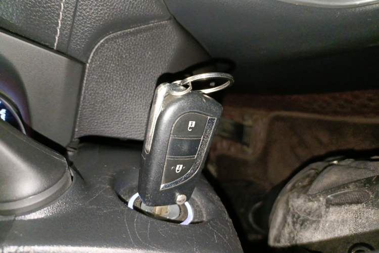 Used Toyota Wildlander 2022 Updated Version 2.0L CVT Two-Wheel Drive Leading Edition
