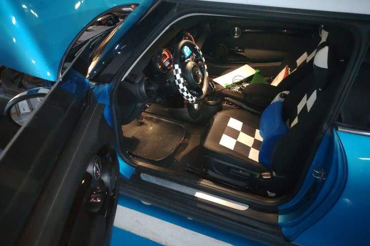 Used  MINI 2018 1.5T ONE PLUS
