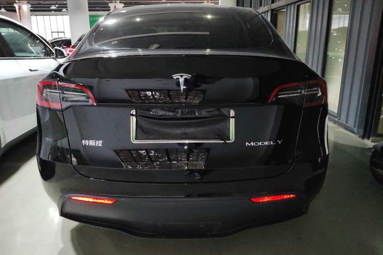 Used Tesla Model Y 2023 Rear-Wheel-Drive Version