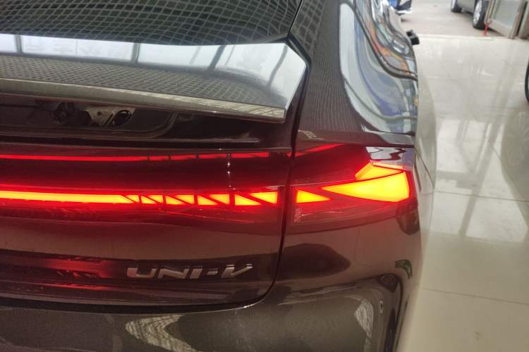 Used Changan UNI-V 2022 1.5T Sport Edition
