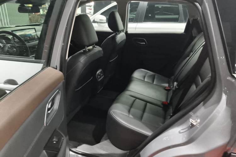 Used Nissan X-Trail 2023 e-POWER Ultra-Hybrid Dual-Motor All-Wheel-Drive Luxury Edition
