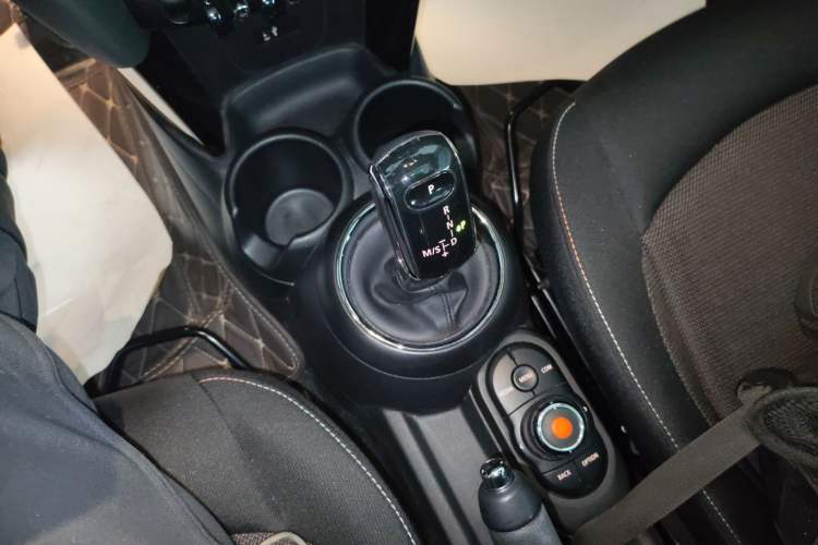 Used  MINI 2018 1.5T ONE PLUS
