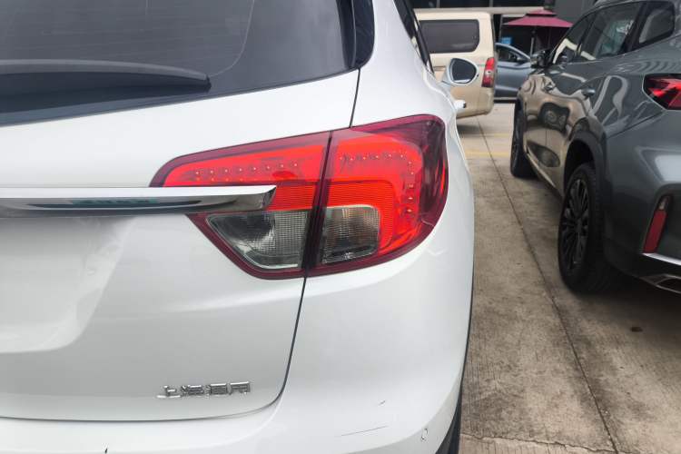 Used Buick Envision 2016 20T Two-Wheel-Drive Elite Model
