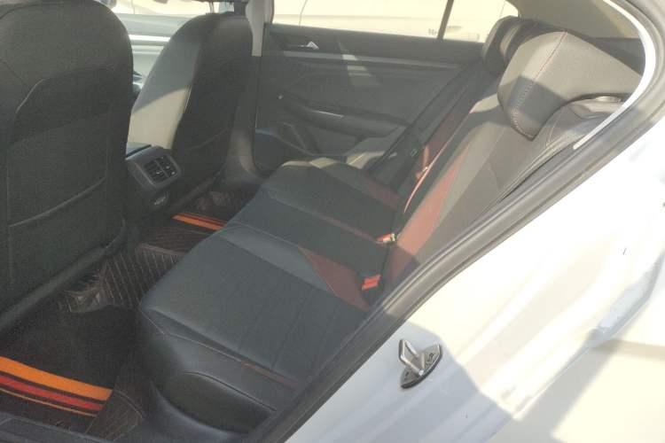 Used Volkswagen Bora 2020 1.5L Manual Comfort Version
