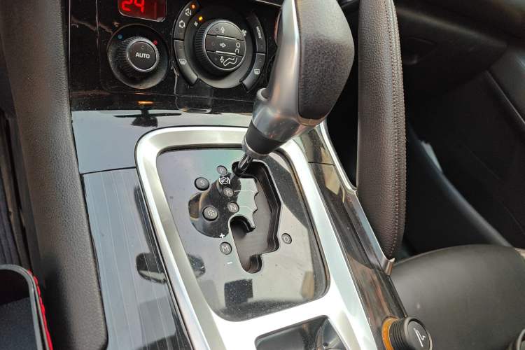 Used Peugeot 3008 2013 1.6THP Automatic Prestige Edition
