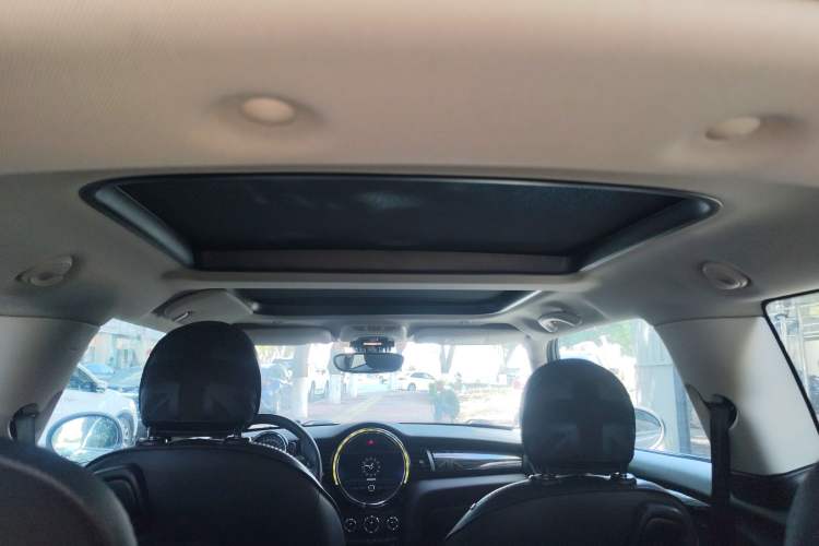 Used MINI MINI 2018 2.0T COOPER S Artist