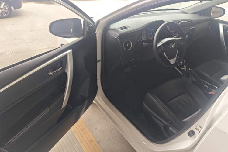 Used Toyota Corolla 2017 Revised Dual-Engine 1.8L E-CVT Elite Edition
