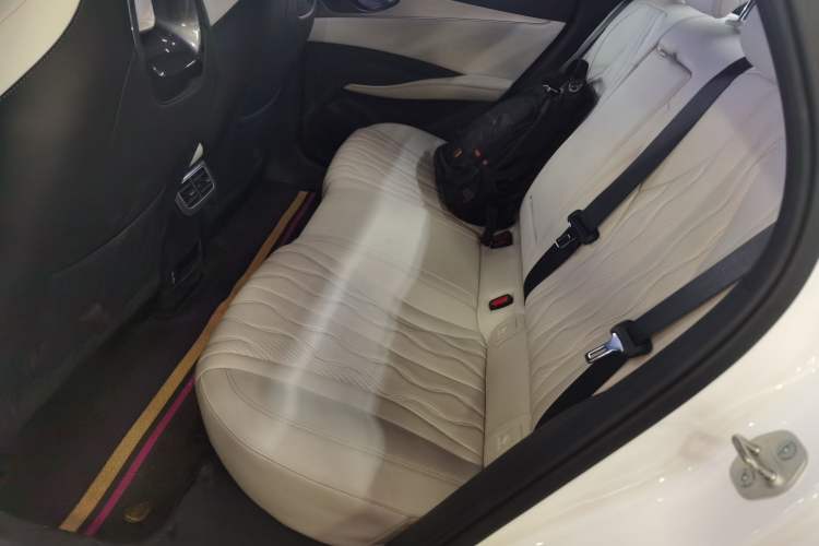 Used BYD Seal 06 New Energy 2024 DM-i 120KM Flagship Model
