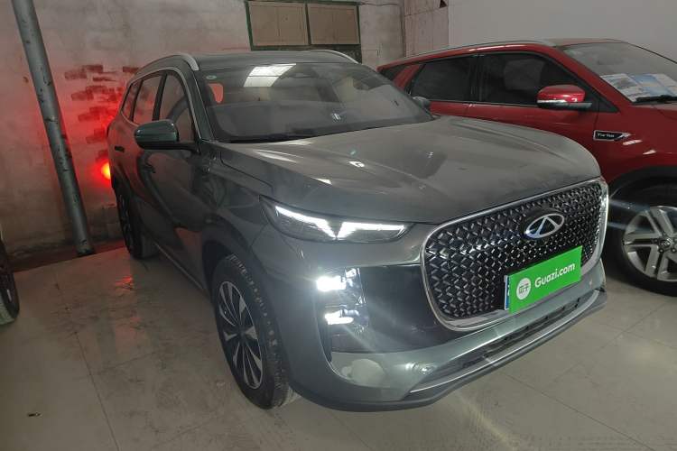 Used Chery Tiggo 8 PLUS 2025 290TGDI DCT Prestige 5-Seater
