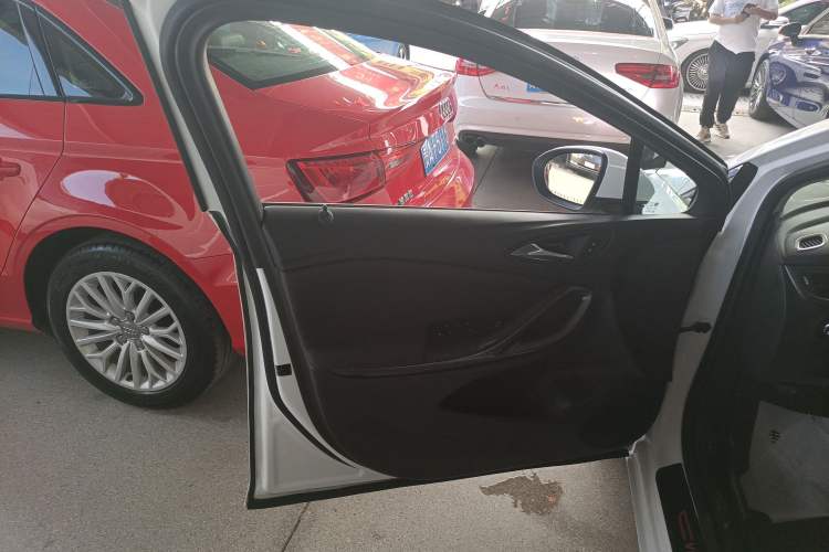 Used Buick Verano 2018 Hatchback 15S Automatic Ambition Model