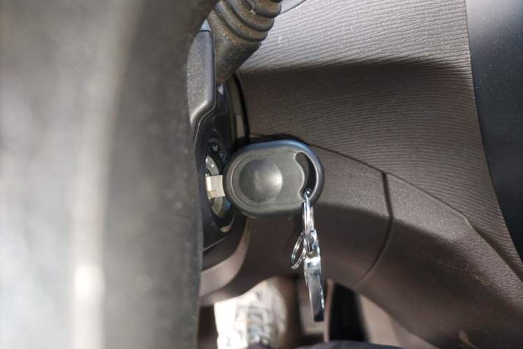 Used Wuling Hongguang 2015 1.2L S Base Model China V Standard