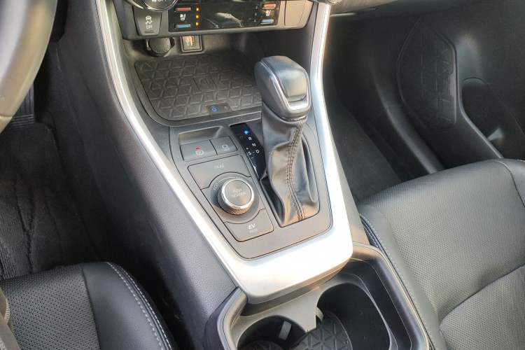 Used Toyota Wildlander 2023 Dual-Motor 2.5L E-CVT Four-Wheel Drive Prestige Edition
