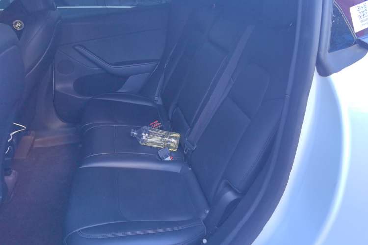 Used Tesla Model Y 2024 Rear-Wheel-Drive Version
