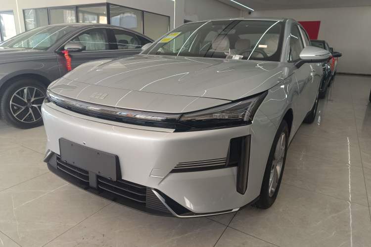 Used  L6 2025 EM-i 140km Long-Range Version
