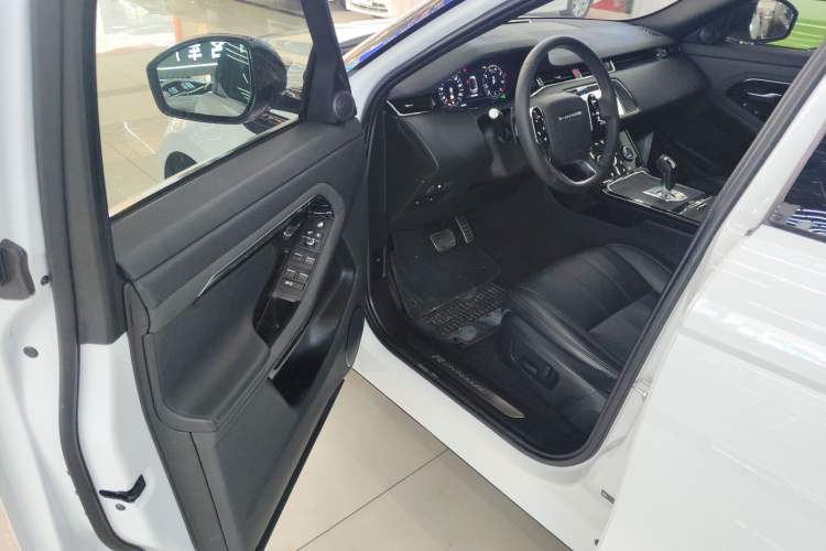 Used Land Rover Range Rover Evoque 2020 249 PS R-DYNAMIC S Black Edition Sport Version